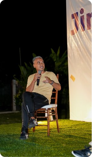 Gus Budi sebagai narasumber di sebuah acara